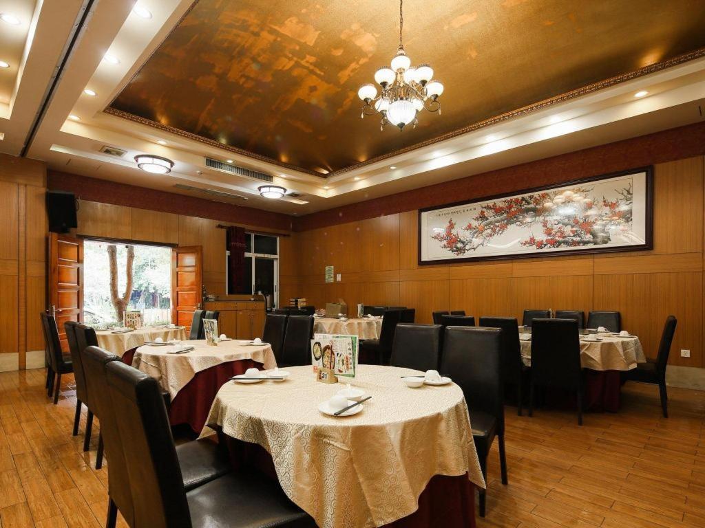 Royal Garden Hotel Kanton Exterior foto